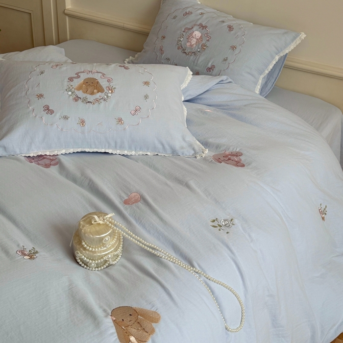 91家纺网 家纺一手货源 找家纺 鹿班家居 2025新款全棉纯棉皱皱纱精密刺绣四件套-糯糯奶泡（标准会员-20元） 糯糯奶泡-蓝色