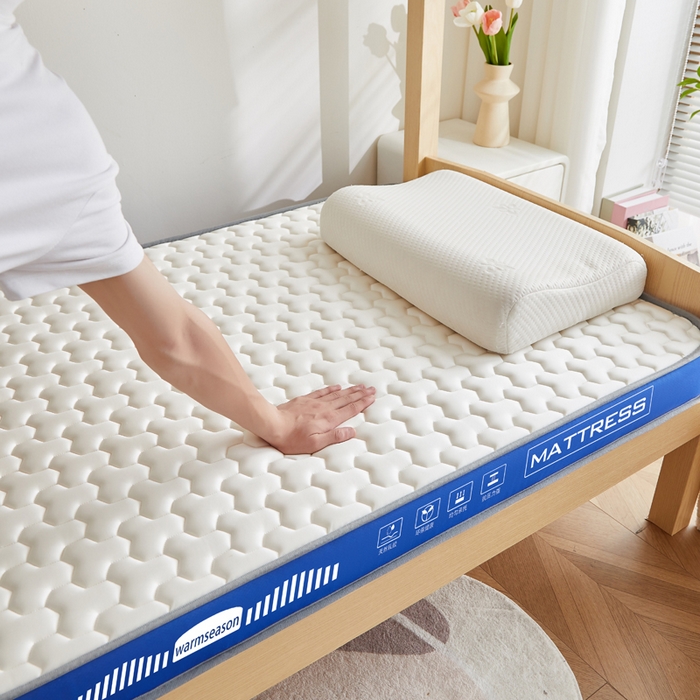 91家纺网 家纺一手货源 找家纺 暖季家纺 暖季家纺 2025新款立体三菱格海绵学生床垫 立体海绵蓝-三棱格白