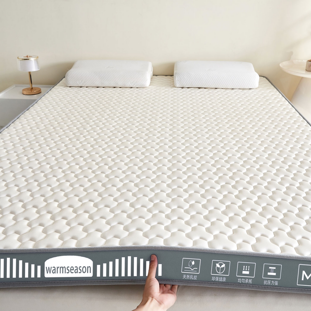 91家纺网 家纺一手货源 找家纺 暖季家纺 暖季家纺 2025新款立体三菱格海绵床垫-成人款 立体海绵灰-三棱格白