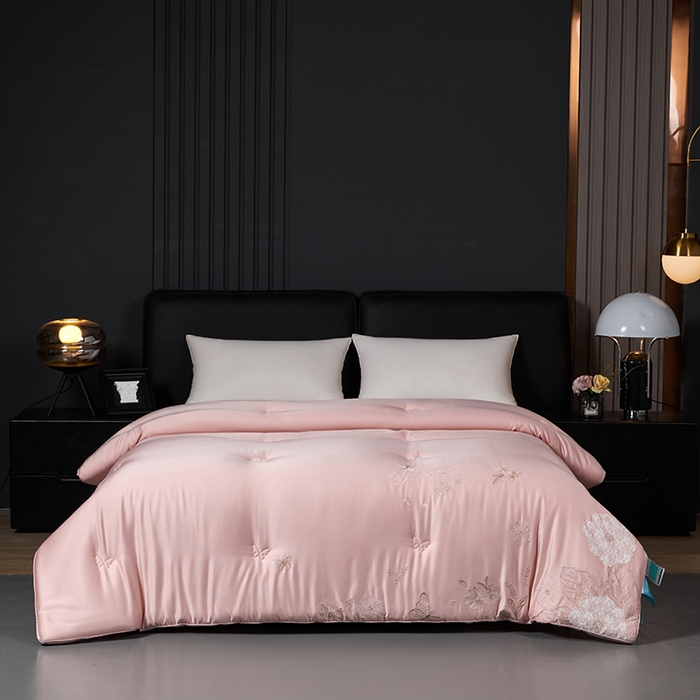 91家纺网 家纺一手货源 找家纺 小牛席业2025新款尚品天丝棉恒温冬被 粉色