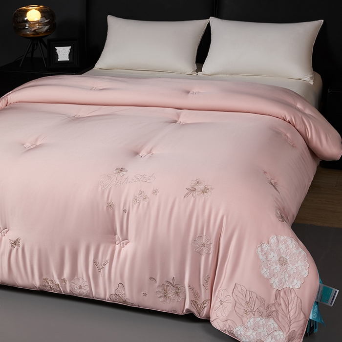 91家纺网 家纺一手货源 找家纺 小牛席业2025新款尚品天丝棉恒温冬被 粉色