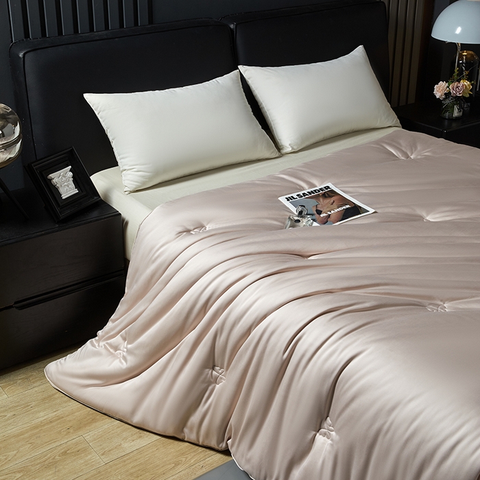 91家纺网 家纺一手货源 找家纺 小牛席业2025新款尚品天丝棉恒温冬被 玉色