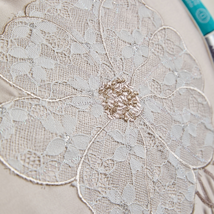 91家纺网 家纺一手货源 找家纺 小牛席业2025新款尚品天丝棉恒温冬被 玉色