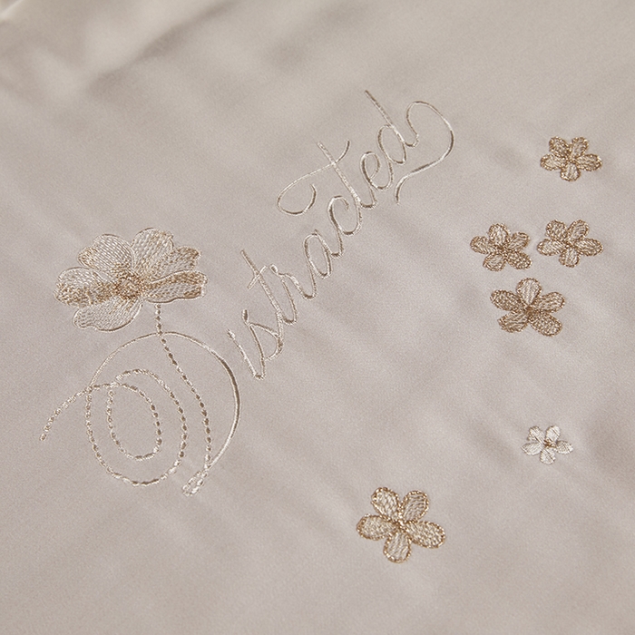 91家纺网 家纺一手货源 找家纺 小牛席业2025新款尚品天丝棉恒温冬被 玉色