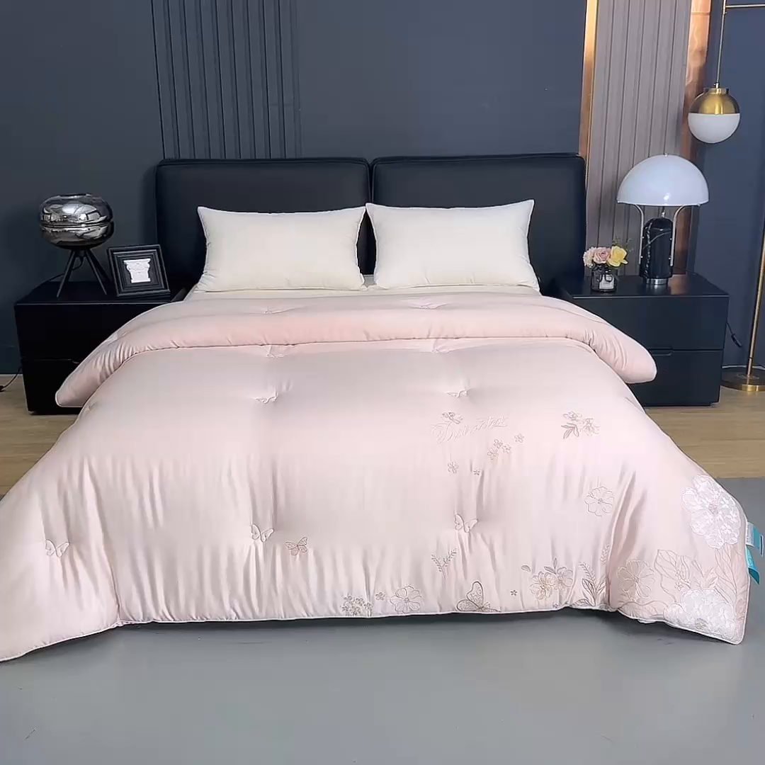 91家纺网 家纺一手货源 找家纺 小牛席业2025新款尚品天丝棉恒温冬被 玉色