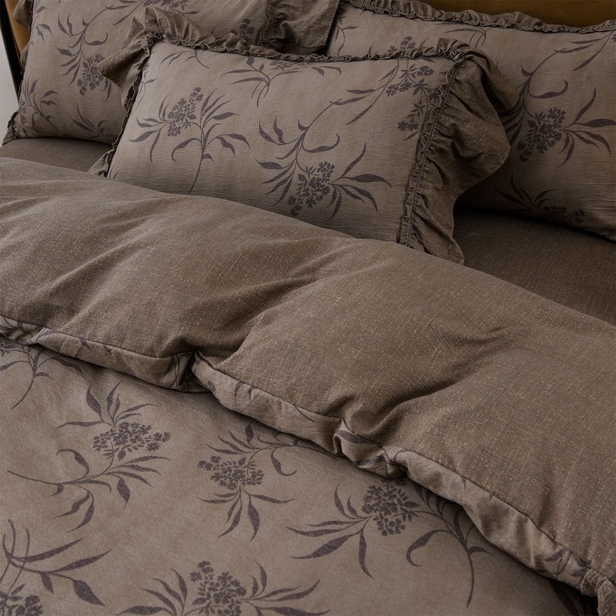 91家纺网 家纺一手货源 找家纺 赛丽雅 2025秋冬新款加厚130克高克重中古复古风磨毛四件套 玉茗