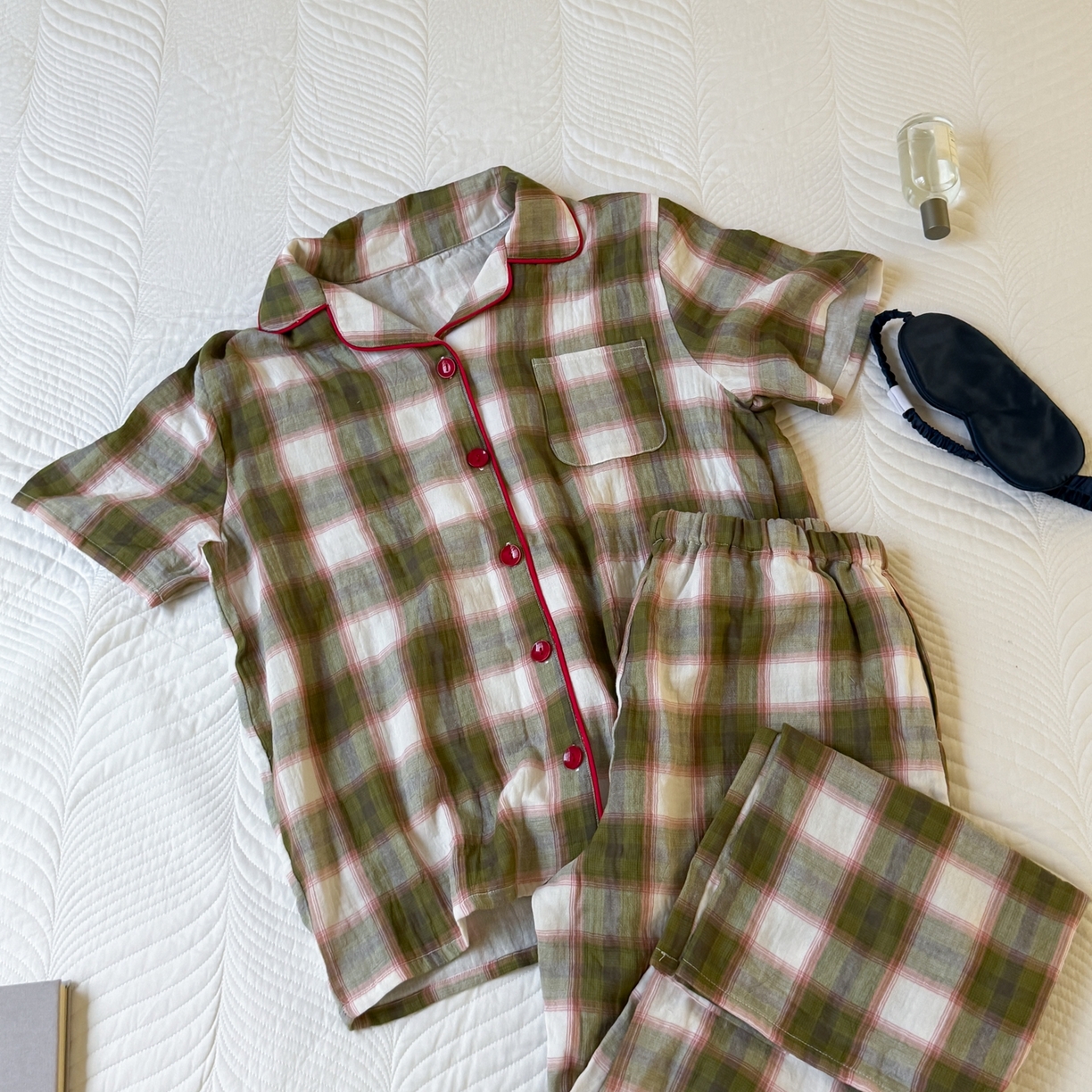 91家纺网 家纺一手货源 找家纺 山舍家居 2025新款全棉纯棉色织双层纱家居服 沉睡森林