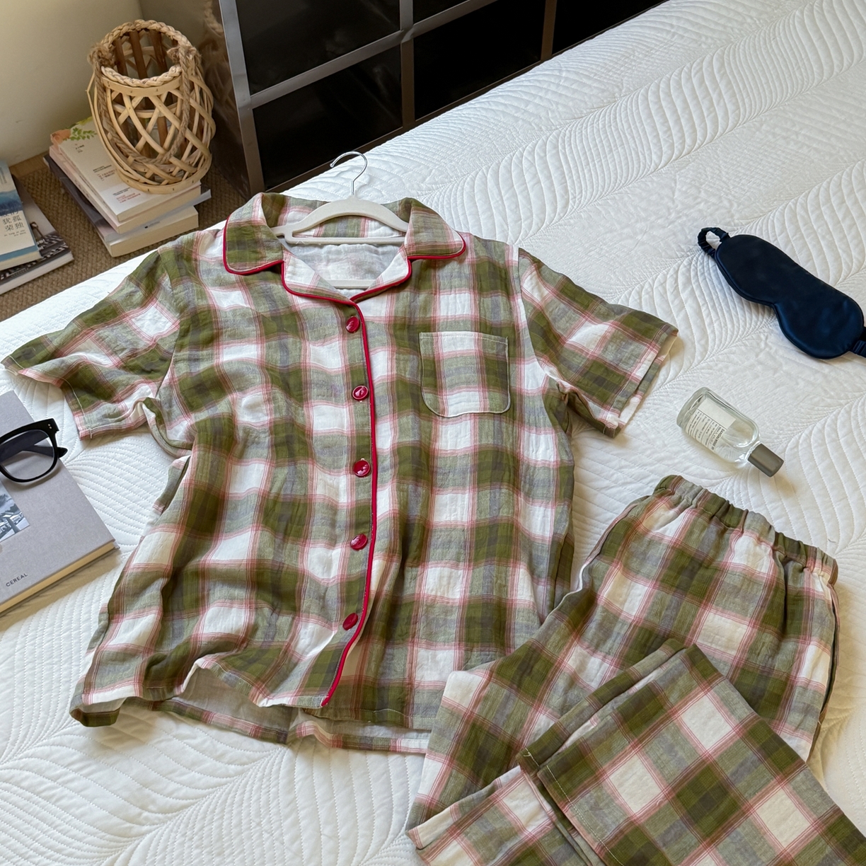 91家纺网 家纺一手货源 找家纺 山舍家居 2025新款全棉纯棉色织双层纱家居服 沉睡森林