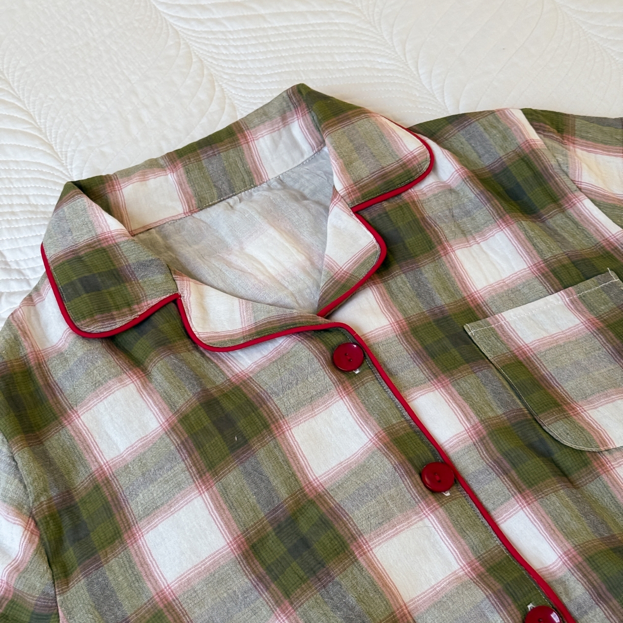 91家纺网 家纺一手货源 找家纺 山舍家居 2025新款全棉纯棉色织双层纱家居服 沉睡森林