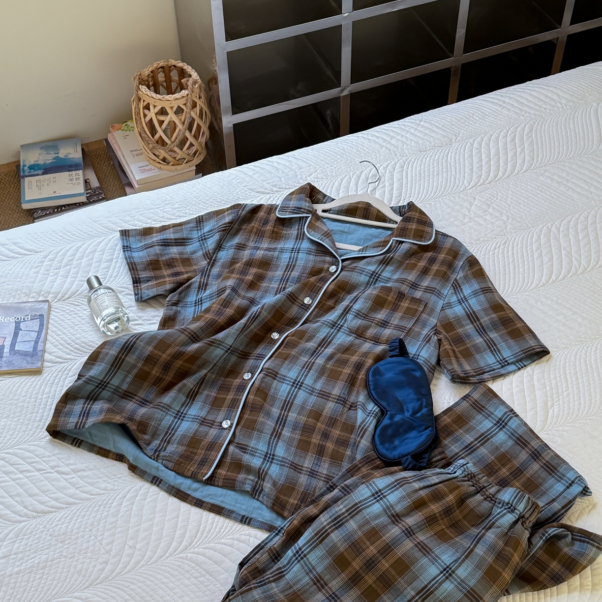 91家纺网 家纺一手货源 找家纺 山舍家居 2025新款全棉纯棉色织双层纱家居服 蓝屿棕林