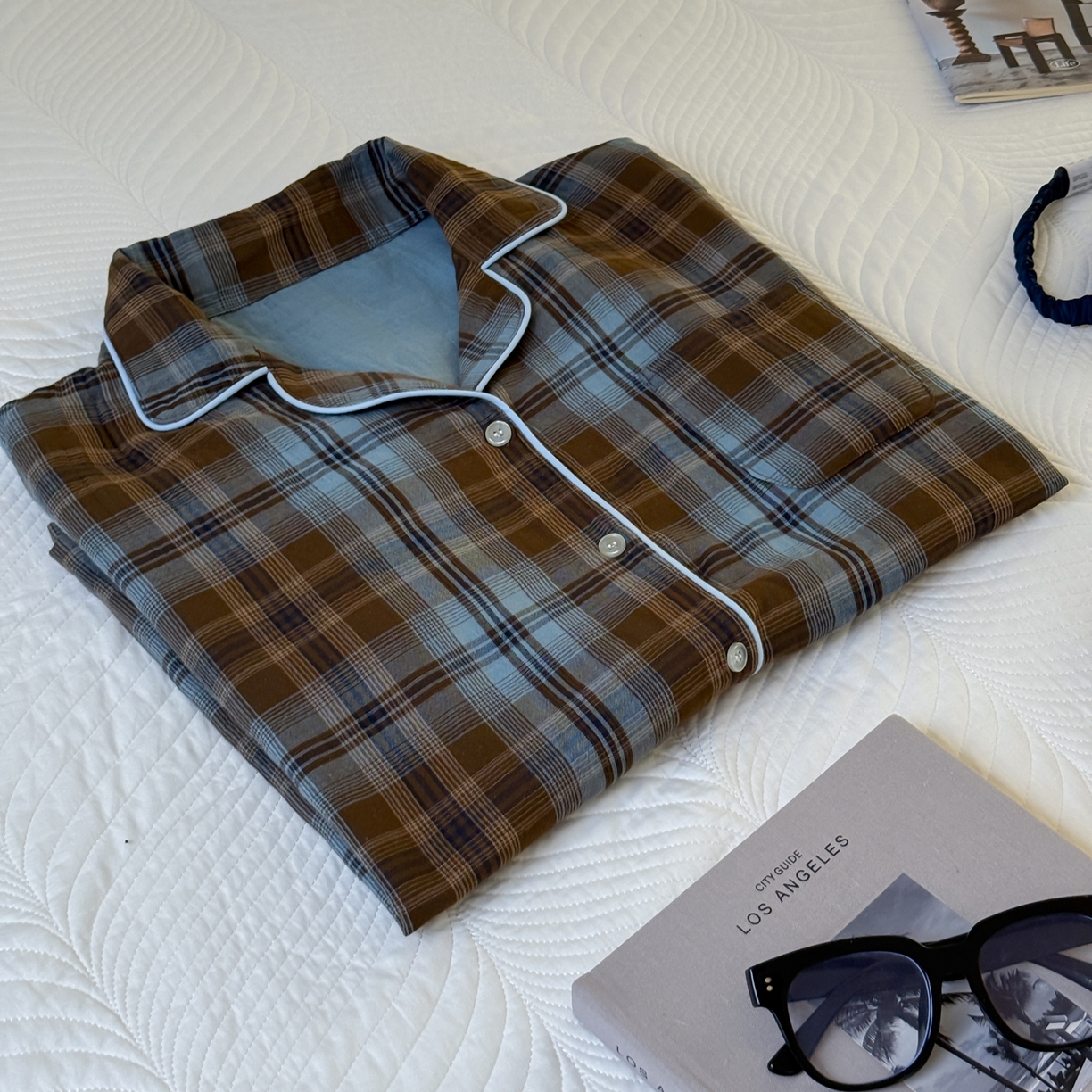 91家纺网 家纺一手货源 找家纺 山舍家居 2025新款全棉纯棉色织双层纱家居服 蓝屿棕林