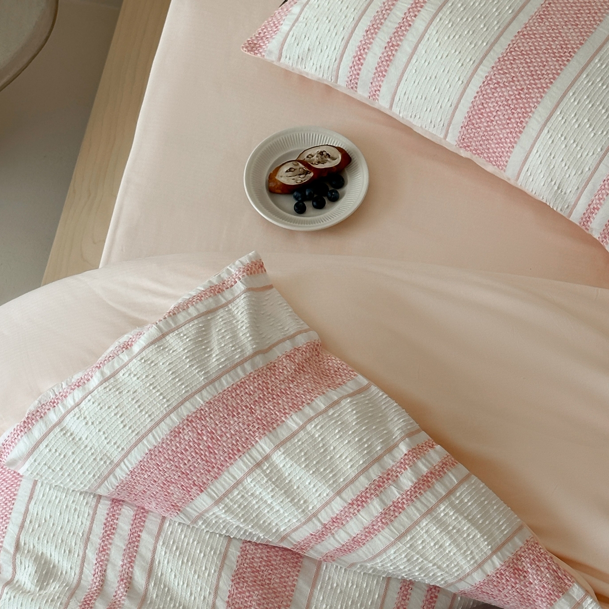 91家纺网 家纺一手货源 找家纺 蜜宿 2025新款全棉纯棉穿线提花四件套-云舒 云舒-粉