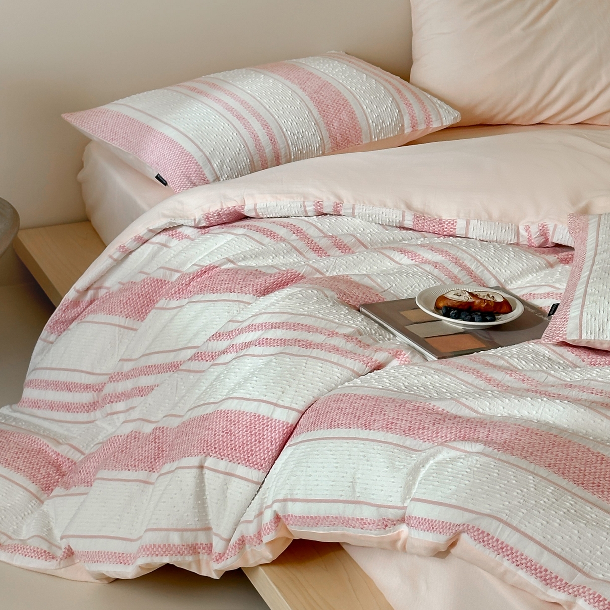 91家纺网 家纺一手货源 找家纺 蜜宿 2025新款全棉纯棉穿线提花四件套-云舒 云舒-粉