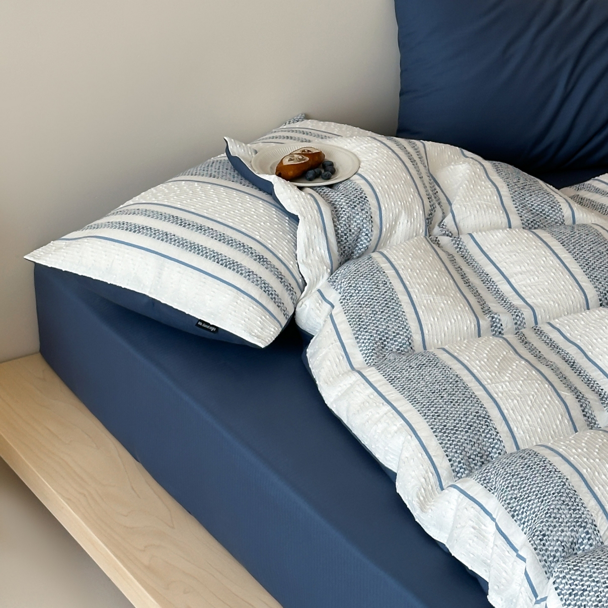 91家纺网 家纺一手货源 找家纺 蜜宿 2025新款全棉纯棉穿线提花四件套-云舒 云舒-蓝