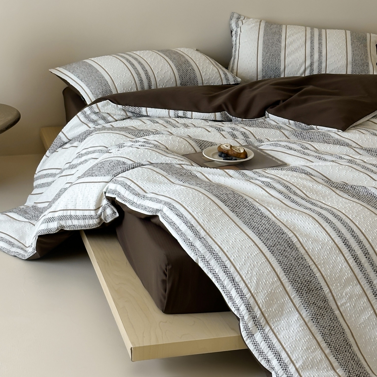 91家纺网 家纺一手货源 找家纺 蜜宿 2025新款全棉纯棉穿线提花四件套-云舒 云舒-咖