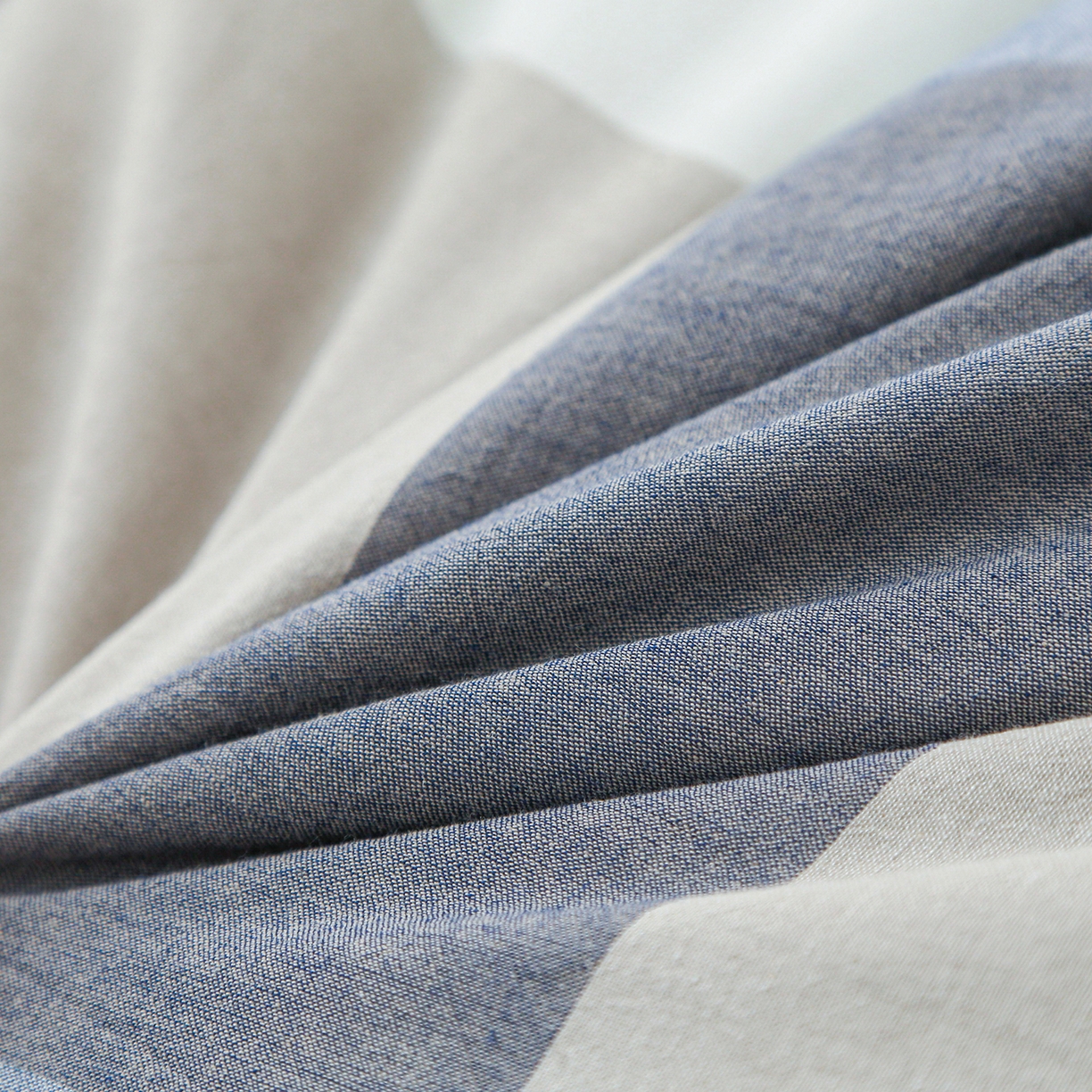 91家纺网 家纺一手货源 找家纺 牛魔王家居 2025新款水洗棉格子冬被春秋被纤维被被子 蓝大格