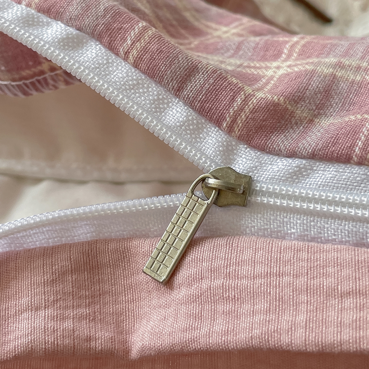 91家纺网 家纺一手货源 找家纺 韩后家纺 2025新款木棉印花四件套 艾格-粉