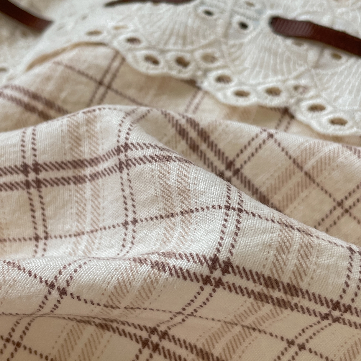 91家纺网 家纺一手货源 找家纺 韩后家纺 2025新款木棉印花四件套 艾格-咖