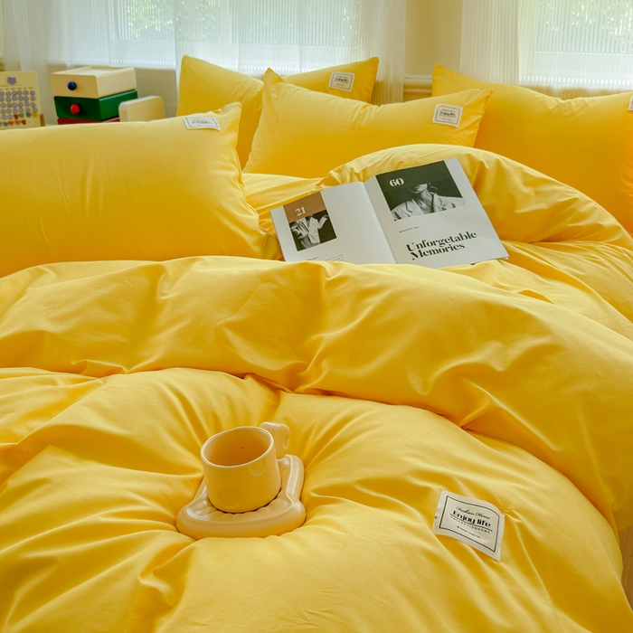 91家纺网 家纺一手货源 找家纺 花香四季家纺 2025新款全棉13376纯棉素色四件套系列床单床笠枕套单品 姜黄