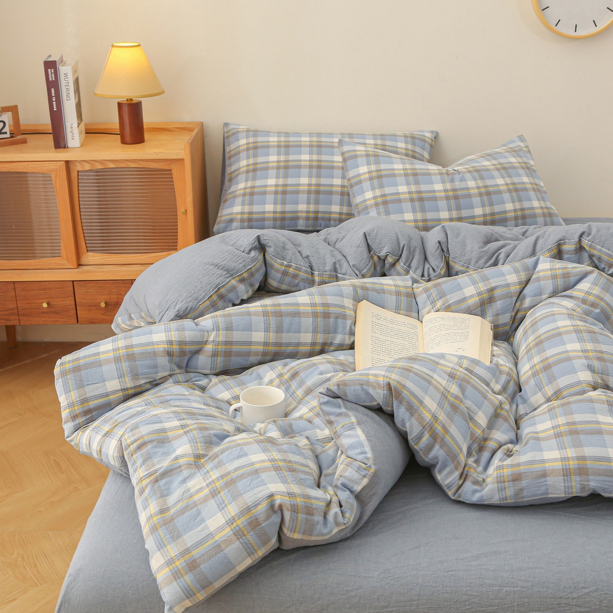 91家纺网 家纺一手货源 找家纺 牛魔王家居 2025新款水洗棉格子冬被春秋被纤维被被子 简兮兰