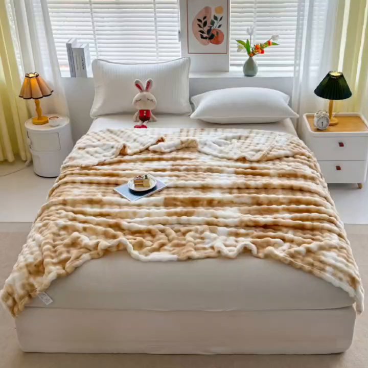 91家纺网 家纺一手货源 找家纺 肖恩毯业 2025新款托斯卡纳兔毛绒炫彩毛毯泡泡绒牛奶绒毯沙发盖毯跨境专供外贸出口可定制尺寸量大可谈 炫彩咖