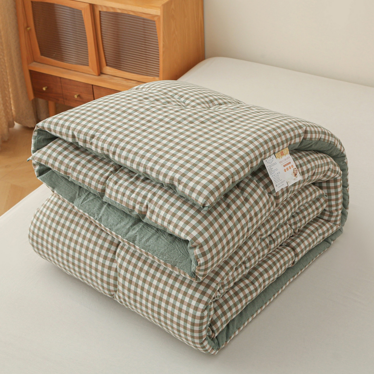 91家纺网 家纺一手货源 找家纺 牛魔王家居 2025新款水洗棉格子冬被春秋被纤维被被子 绿小格