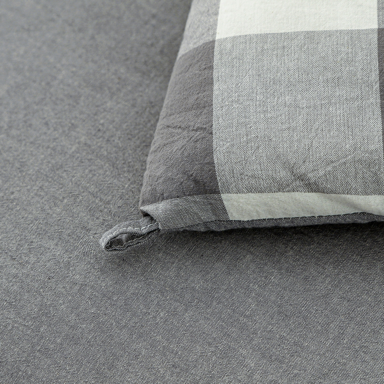 91家纺网 家纺一手货源 找家纺 牛魔王家居 2025新款水洗棉格子冬被春秋被纤维被被子 灰中格