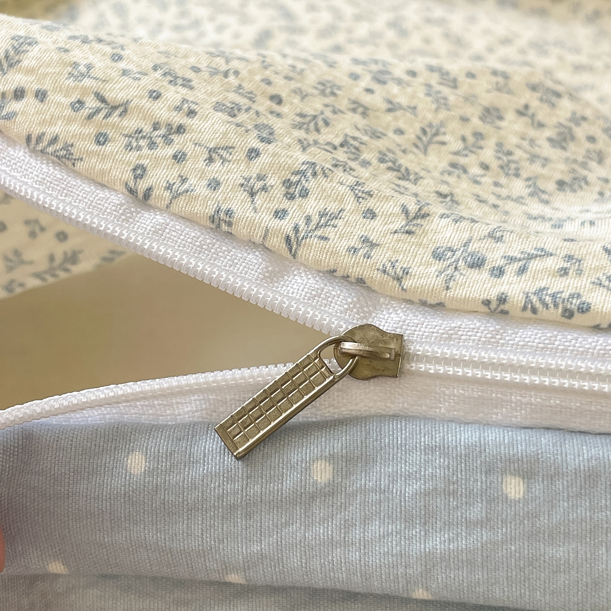 91家纺网 家纺一手货源 找家纺 韩后家纺 2025新款木棉印花四件套 塞纳花园-蓝