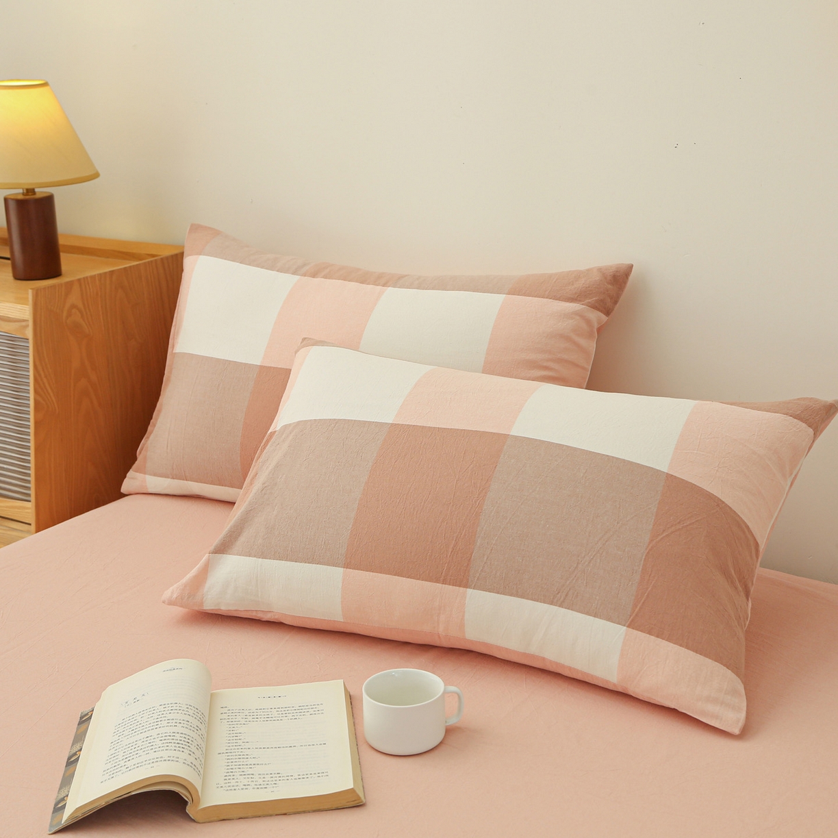 91家纺网 家纺一手货源 找家纺 牛魔王家居 2025新款水洗棉格子冬被春秋被纤维被被子 粉大格