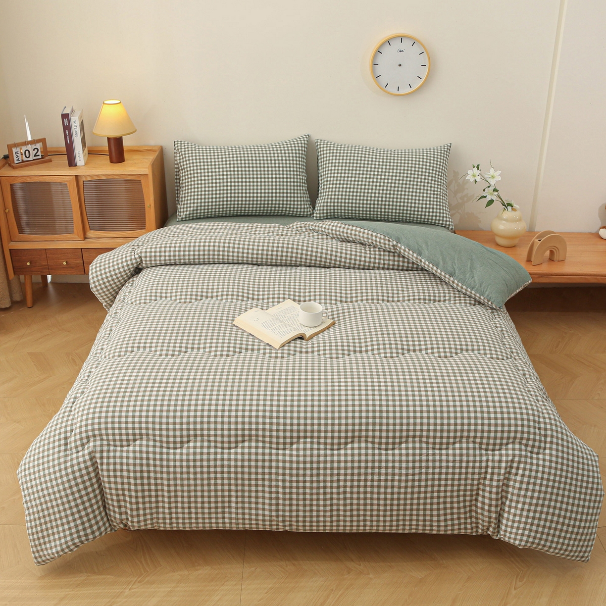 91家纺网 家纺一手货源 找家纺 牛魔王家居 2025新款水洗棉格子冬被春秋被纤维被被子 绿小格