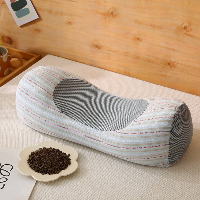 91家纺网 家纺一手货源 找家纺 金牛枕芯 2025新款全棉3d条纹荞麦枕头枕芯圆柱护颈枕 灰色