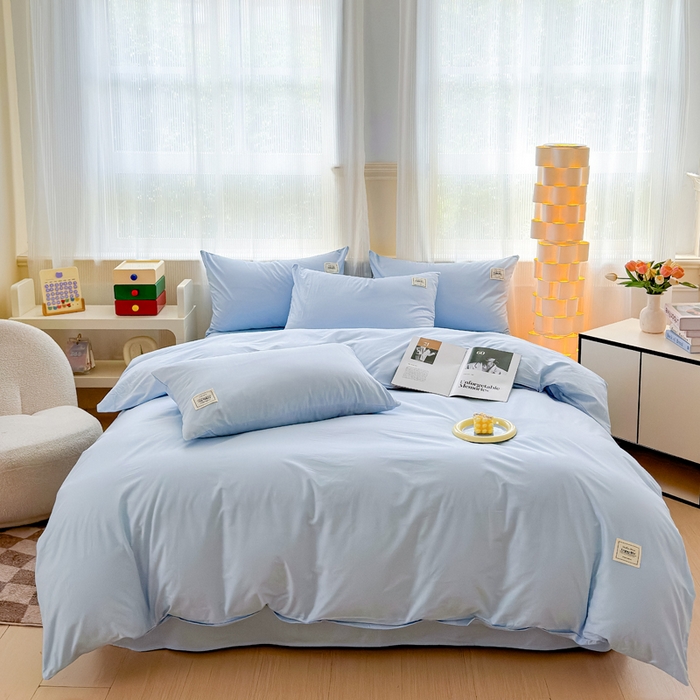 91家纺网 家纺一手货源 找家纺 花香四季家纺 2025新款全棉13376纯棉素色四件套系列床单床笠枕套单品 天真蓝