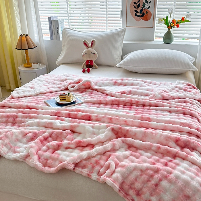 91家纺网 家纺一手货源 找家纺 （总）肖恩毯业 2025新款托斯卡纳兔毛绒炫彩毛毯泡泡绒牛奶绒毯沙发盖毯跨境专供外贸出口可定制尺寸量大可谈