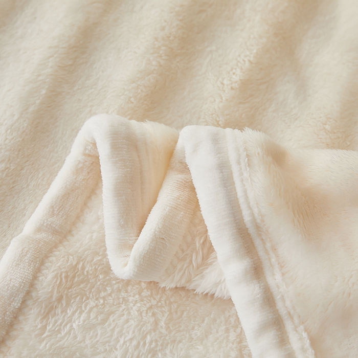 91家纺网 家纺一手货源 找家纺 七里香 2025新款A类跨境外贸托卡斯兔毛绒牛奶绒毛毯泡泡毯多功能盖毯 泡泡毯-米白