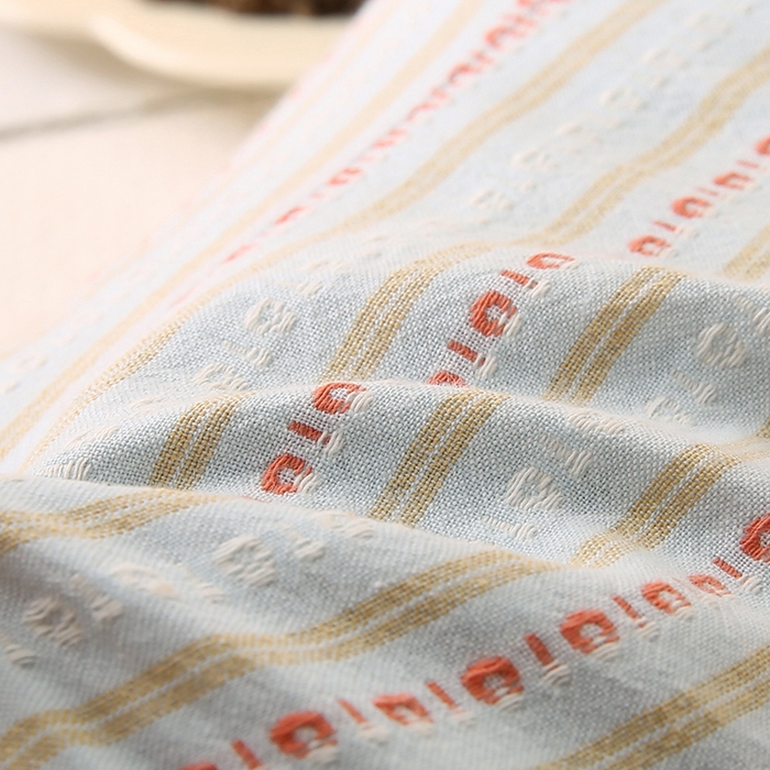 91家纺网 家纺一手货源 找家纺 金牛枕芯 2025新款全棉3d条纹荞麦枕头枕芯圆柱护颈枕 灰色