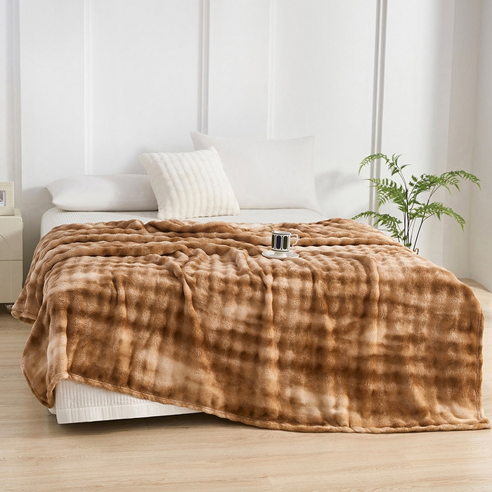 91家纺网 家纺一手货源 找家纺 肖恩毯业 2025新款托斯卡纳兔毛绒炫彩毛毯泡泡绒牛奶绒毯沙发盖毯跨境专供外贸出口可定制尺寸量大可谈 炫彩深咖