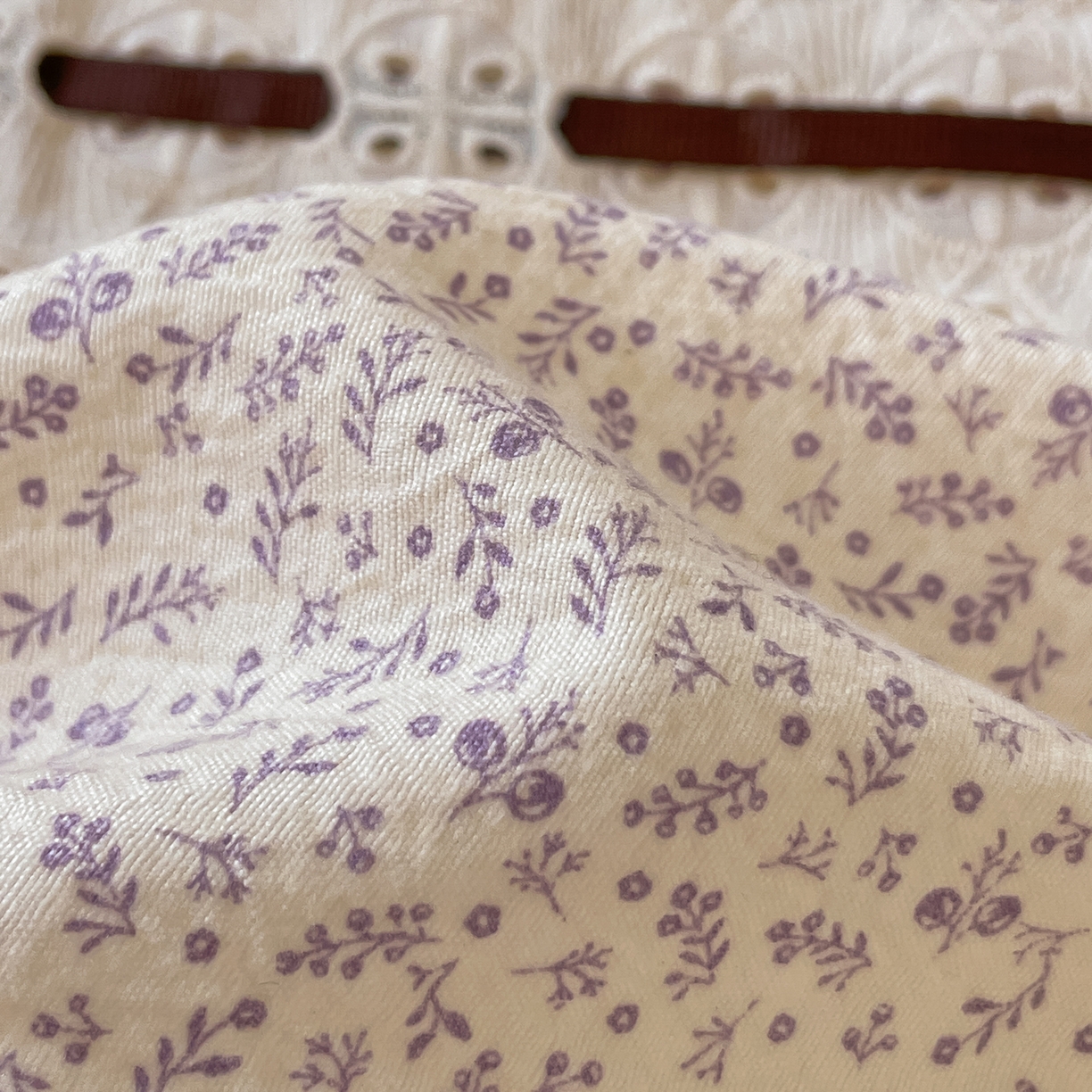 91家纺网 家纺一手货源 找家纺 韩后家纺 2025新款木棉印花四件套 塞纳花园-紫