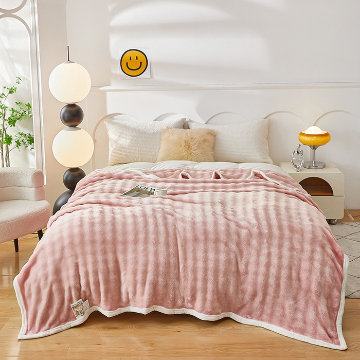 91家纺网 家纺一手货源 找家纺 七里香 2025新款A类跨境外贸托卡斯兔毛绒牛奶绒毛毯泡泡毯多功能盖毯 泡泡毯-粉玉