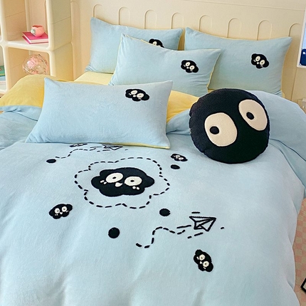 N先生+V 13814689556 发大图/买家秀 2025秋冬新款小清新牛奶绒毛巾绣四件套-小煤球 蓝黄