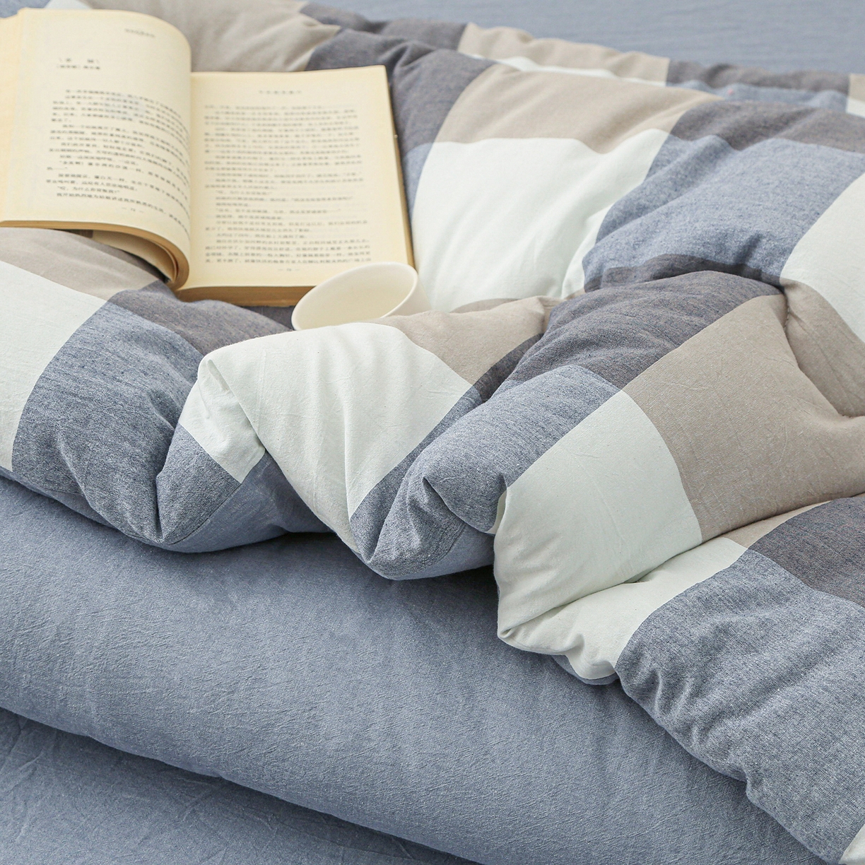 91家纺网 家纺一手货源 找家纺 牛魔王家居 2025新款水洗棉格子冬被春秋被纤维被被子 蓝大格