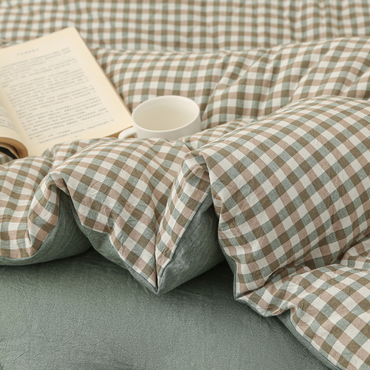 91家纺网 家纺一手货源 找家纺 牛魔王家居 2025新款水洗棉格子冬被春秋被纤维被被子 绿小格