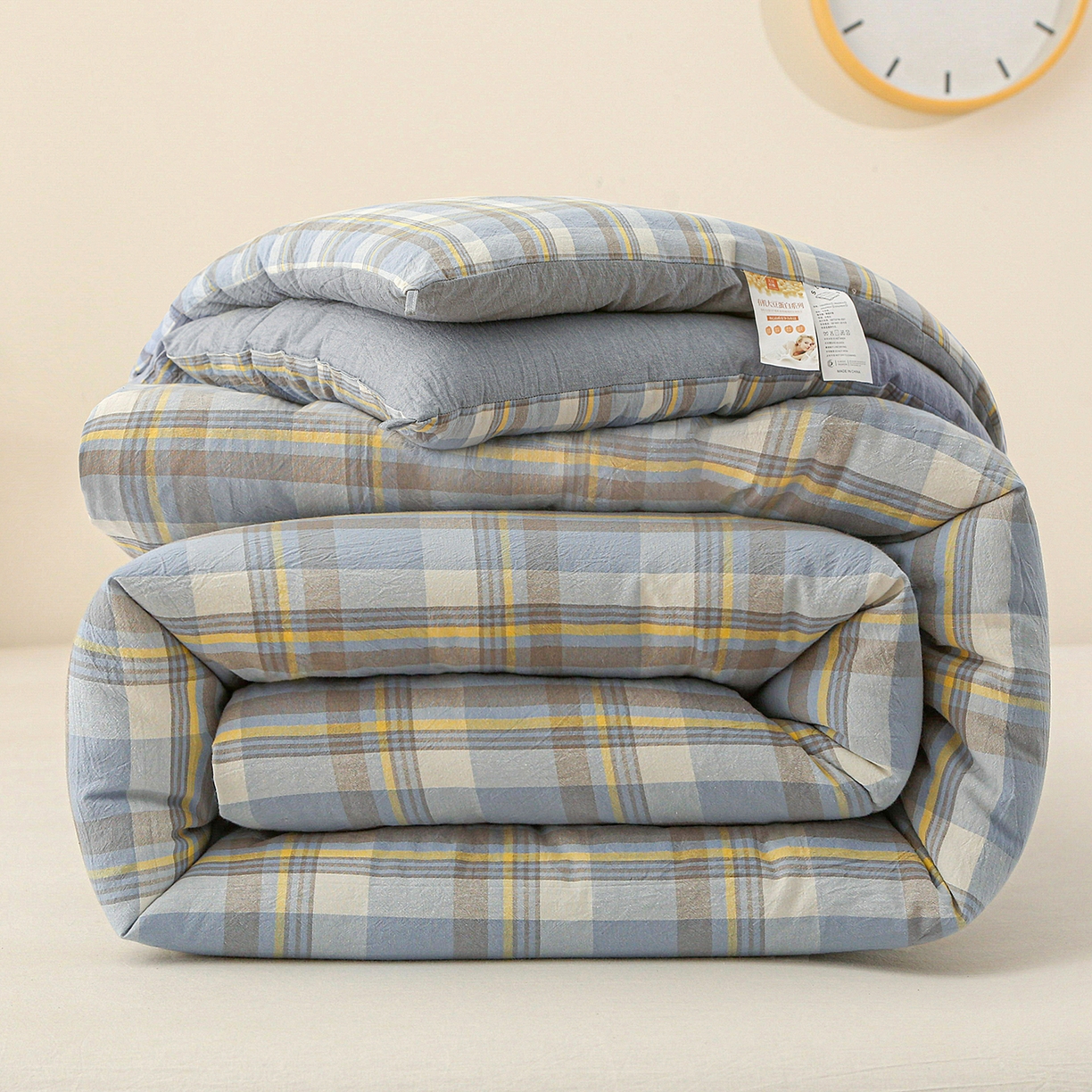 91家纺网 家纺一手货源 找家纺 牛魔王家居 2025新款水洗棉格子冬被春秋被纤维被被子 简兮兰