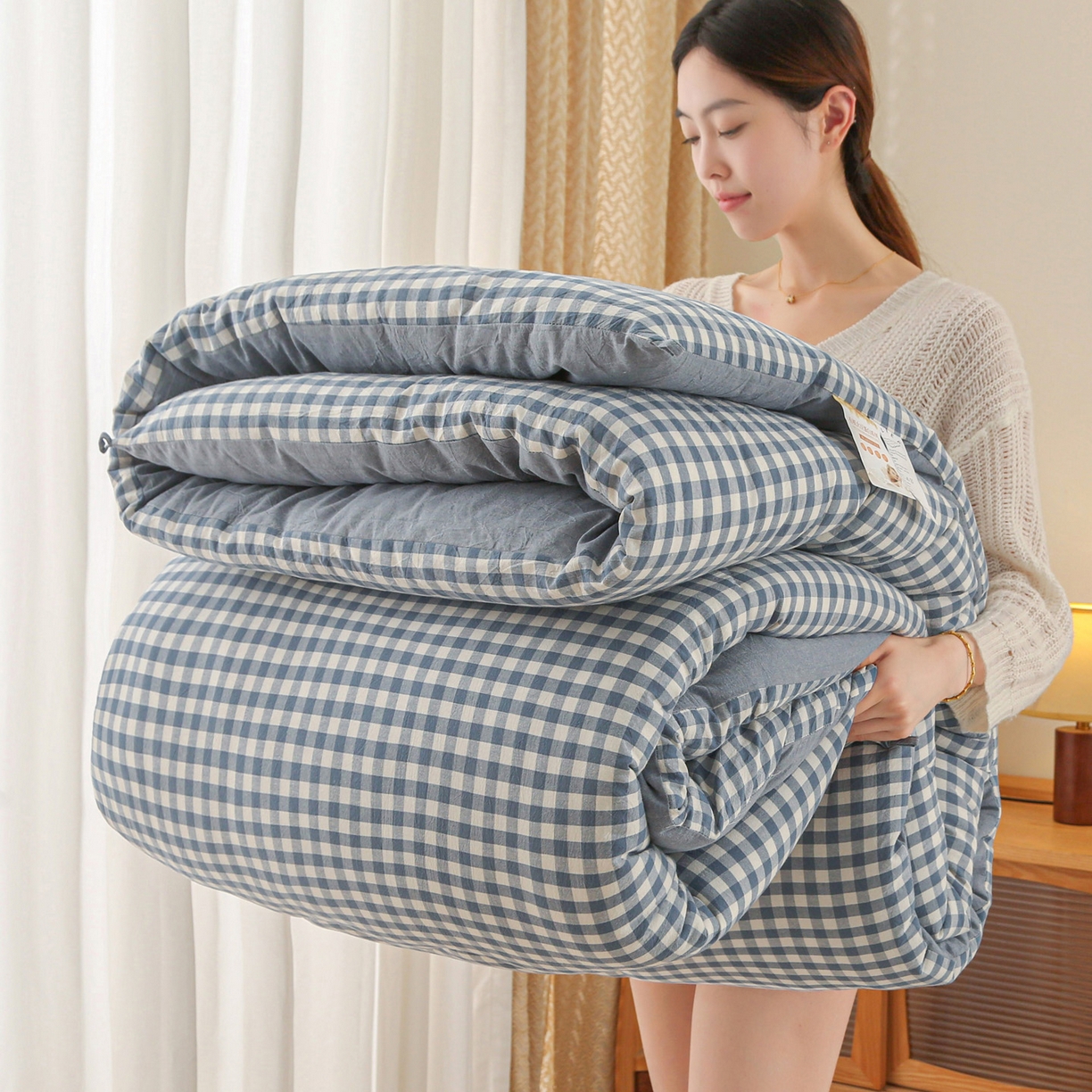 91家纺网 家纺一手货源 找家纺 牛魔王家居 2025新款水洗棉格子冬被春秋被纤维被被子 蓝小格
