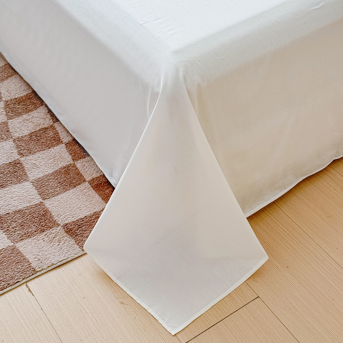 91家纺网 家纺一手货源 找家纺 花香四季家纺 2025新款全棉13376纯棉素色四件套系列床单床笠枕套单品 奶油白