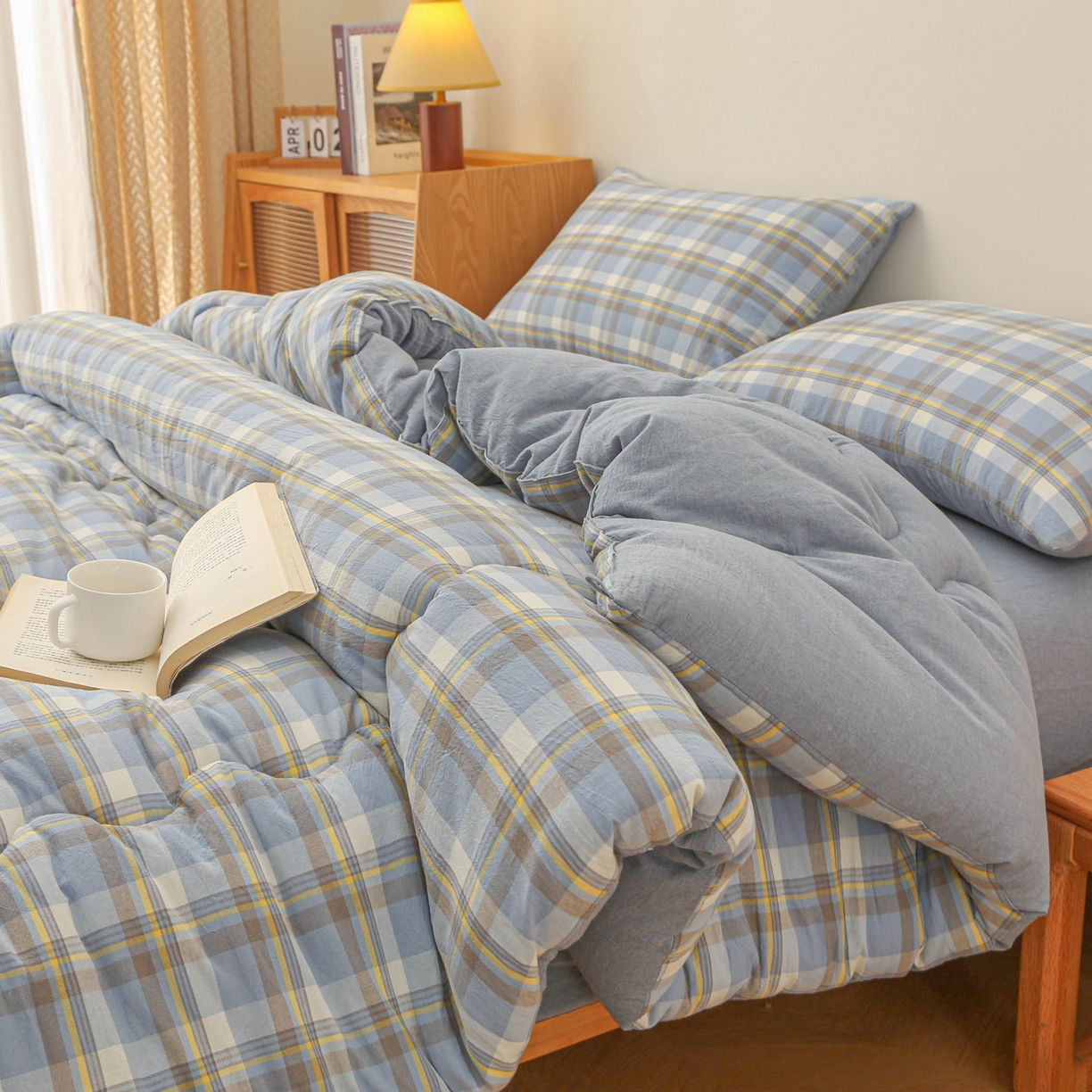 91家纺网 家纺一手货源 找家纺 牛魔王家居 2025新款水洗棉格子冬被春秋被纤维被被子 简兮兰