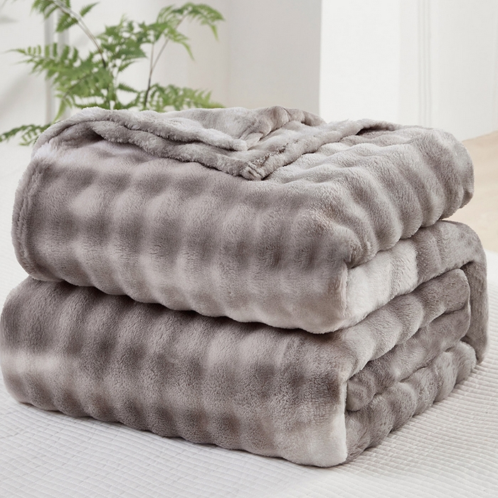 91家纺网 家纺一手货源 找家纺 肖恩毯业 2025新款托斯卡纳兔毛绒炫彩毛毯泡泡绒牛奶绒毯沙发盖毯跨境专供外贸出口可定制尺寸量大可谈 炫彩深灰