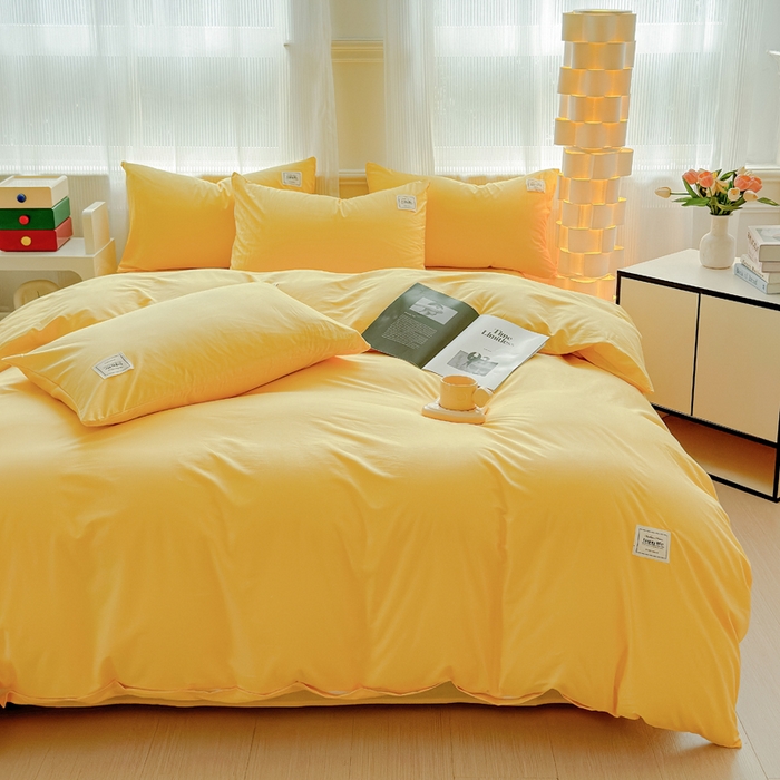 91家纺网 家纺一手货源 找家纺 花香四季家纺 2025新款全棉13376纯棉素色四件套系列床单床笠枕套单品 姜黄