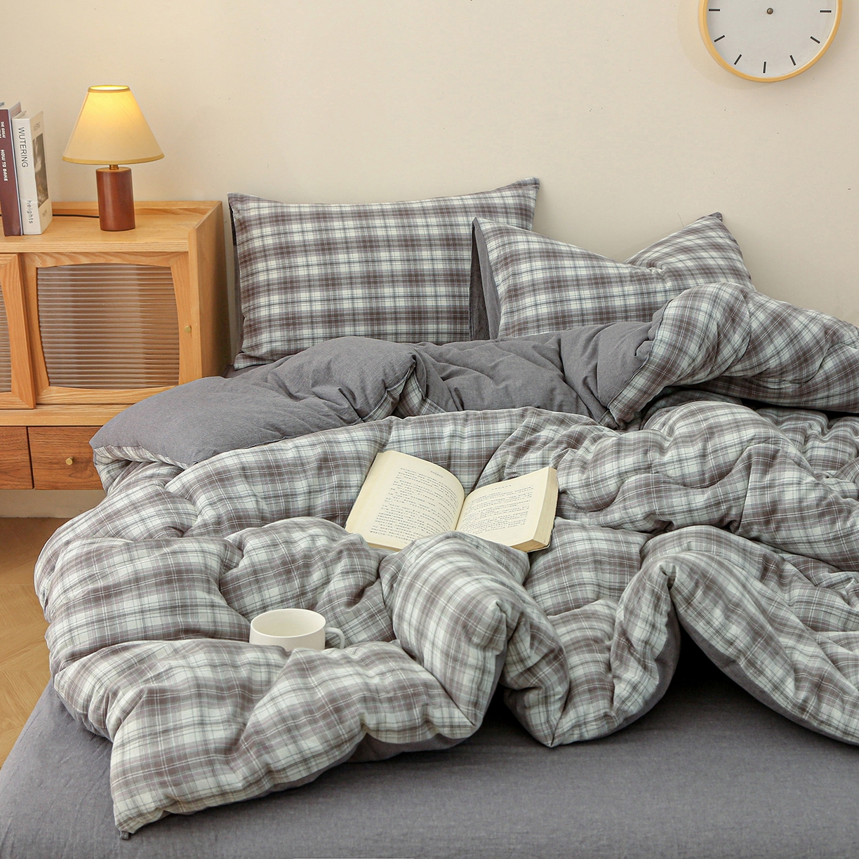 91家纺网 家纺一手货源 找家纺 牛魔王家居 2025新款水洗棉格子冬被春秋被纤维被被子 艾琳-灰