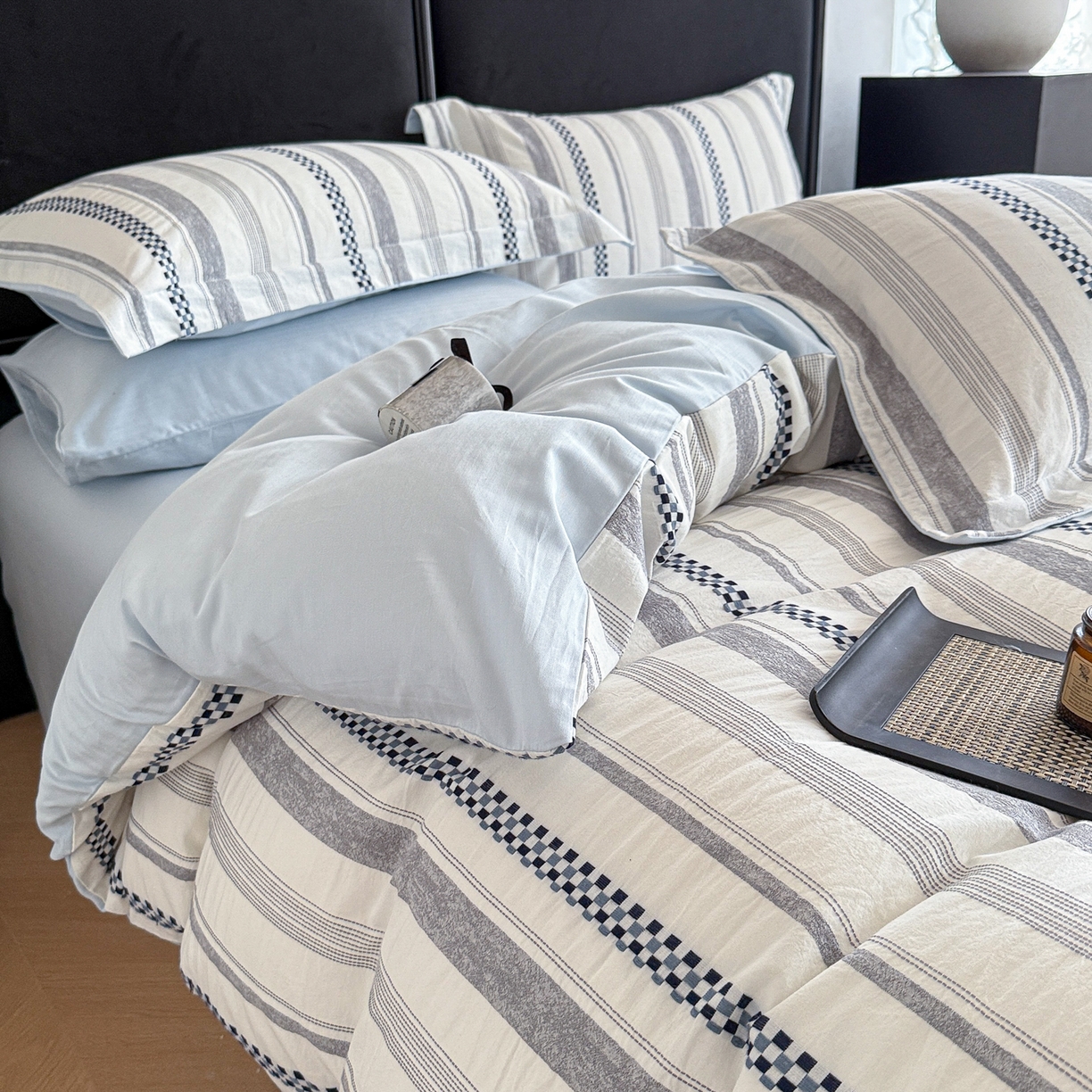 91家纺网 家纺一手货源 找家纺 眠博士 2025新款A类立体穿线提花纯棉四件套 提花股线套件-未来 蓝