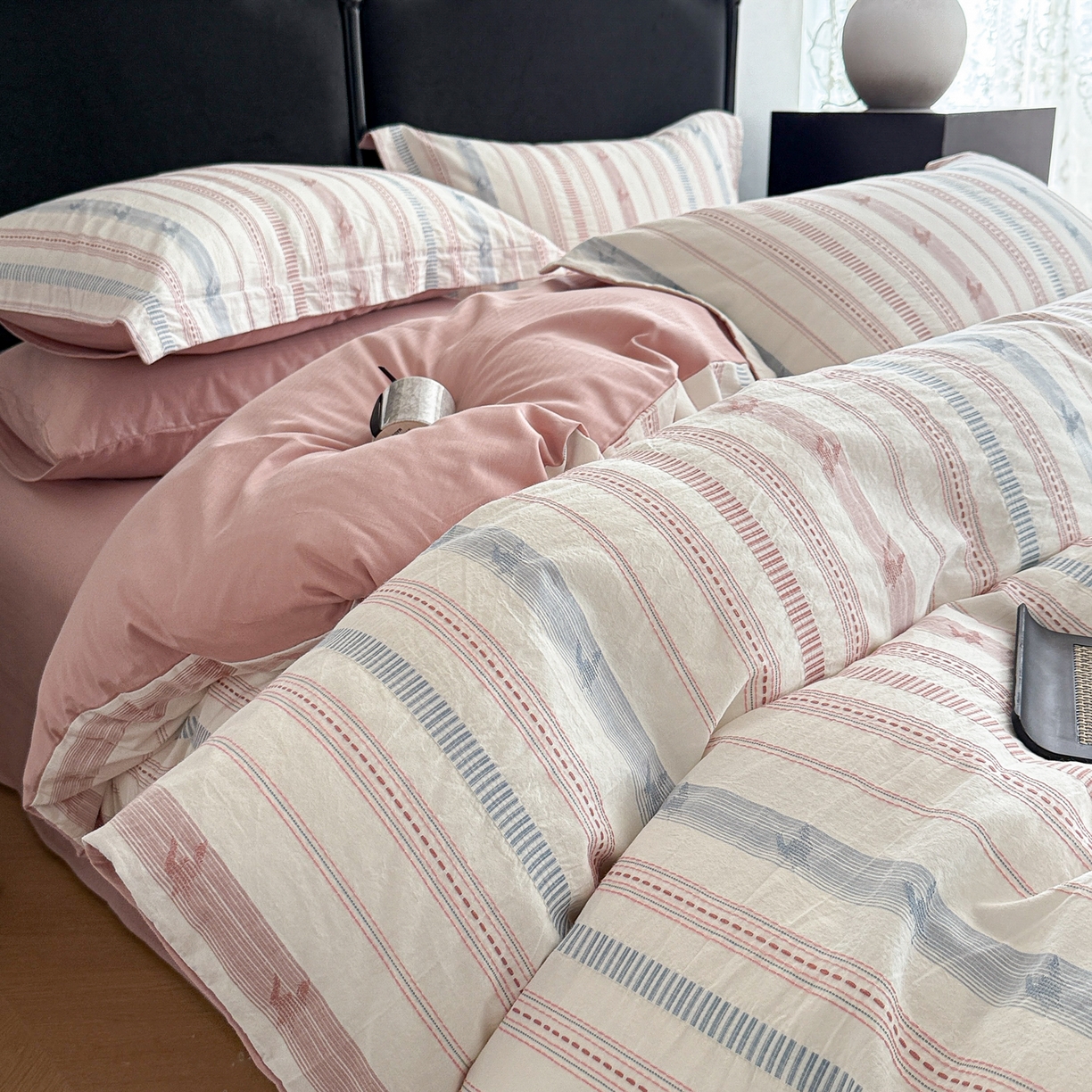 91家纺网 家纺一手货源 找家纺 眠博士 2025新款A类立体穿线提花纯棉四件套 提花股线套件-素简 粉